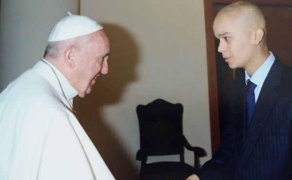 Pedro y el Papa Francisco