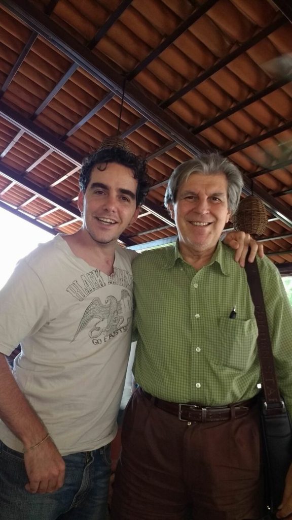 Miguel junto a Alberto Escober, quien le escribió una canción